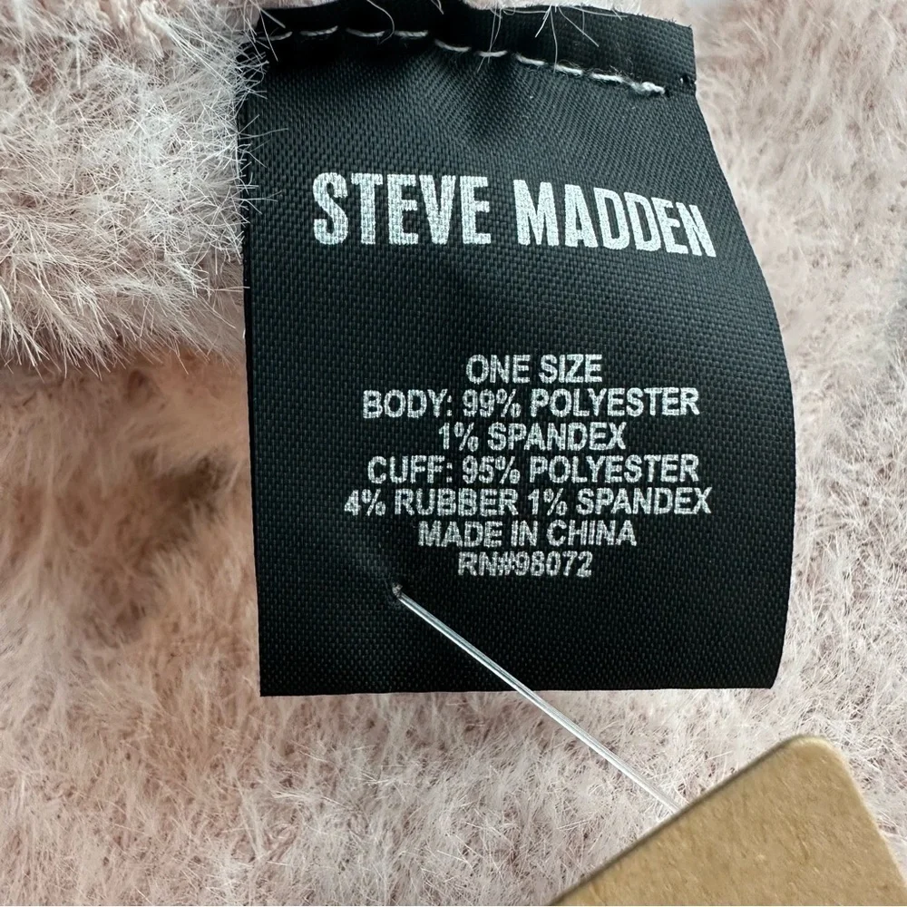 NWT Steve Madden Soft Beige Fuzzy Stretch Gloves, OS